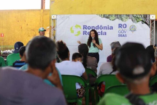 Entrega de EPIs reforça segurança de catadores da coleta seletiva em Rondônia