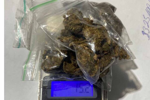 Adolescente é apreendido pela Polícia Militar com drogas em Cacoal