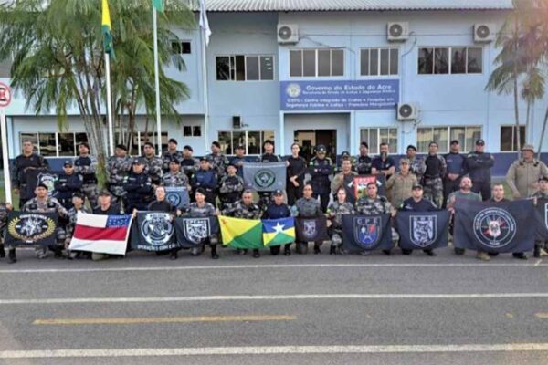Tenente do BPChoque conquista 3º lugar em curso de cães detectores de drogas no Acre