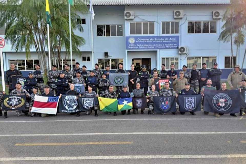 <div style="
                font-size: 18px;
                font-weight: bold;
                color: #0073aa;
                margin-bottom: 5px;
                text-transform: uppercase;
            ">CãES DETECTORES</div>Tenente do BPChoque conquista 3º lugar em curso de cães detectores de drogas no Acre