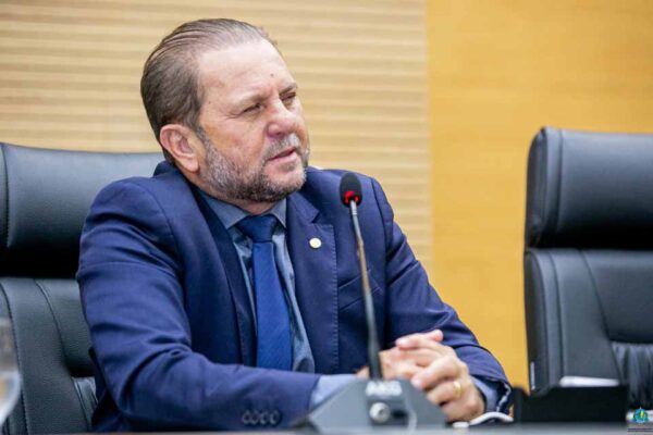 Prefeitura de Vilhena assina ordem de serviço para construção de UBS no bairro Moysés de Freitas