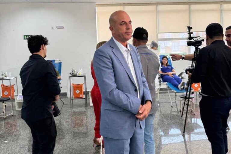 Ismael Crispin reforça campanha de doação de sangue e medula óssea na Assembleia Legislativa
