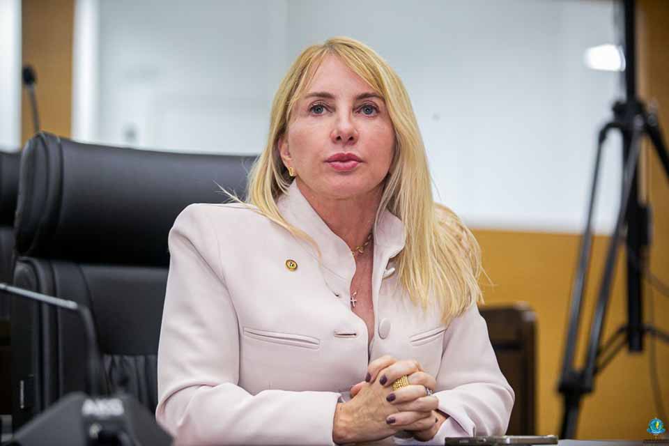 <div style="
                font-size: 18px;
                font-weight: bold;
                color: #0073aa;
                margin-bottom: 5px;
                text-transform: uppercase;
            ">APOIO GOVERNAMENTAL</div>Ieda Chaves propõe doação de imóvel à Associação Pestalozzi em Guajará-Mirim