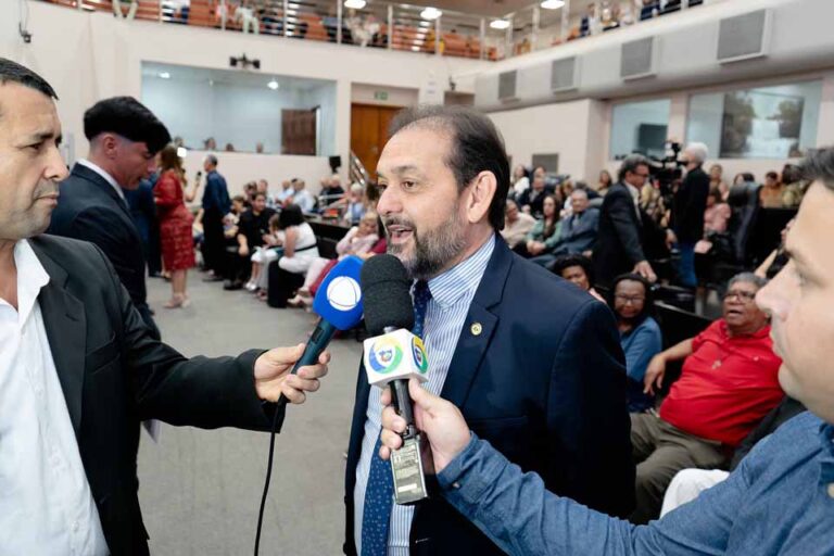 Laerte Gomes participa de homenagem na Assembleia Legislativa de Mato Grosso