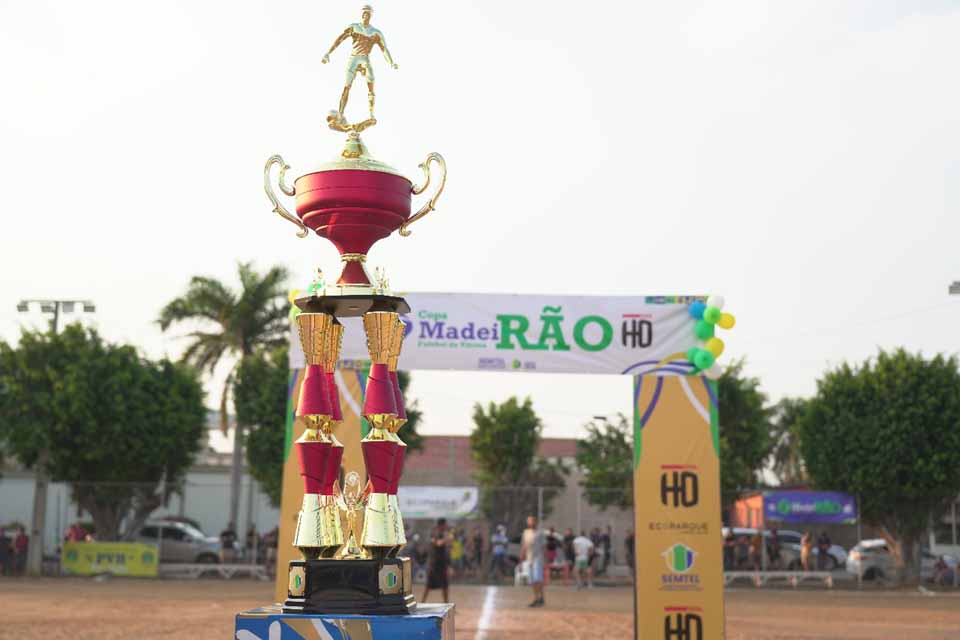 <div style="
                font-size: 18px;
                font-weight: bold;
                color: #0073aa;
                margin-bottom: 5px;
                text-transform: uppercase;
            ">COPA MADEIRÃO</div>Porto Velho realiza primeira edição da Copa Madeirão com apoio integral da Prefeitura