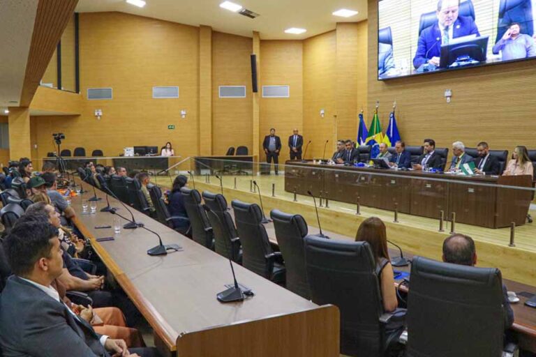 Assembleia Legislativa realiza sessão solene em homenagem ao TJRO e TRE-RO