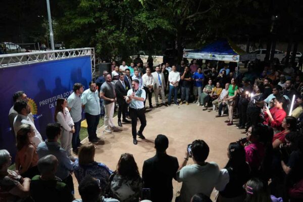 Praça Marise Castiel é inaugurada no bairro Alphaville