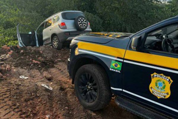 PRF apreende mais de 100 kg de cocaína em Pimenta Bueno