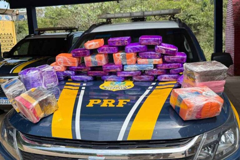 PRF apreende 62 tabletes de cocaína e prende dois homens em Porto Velho
