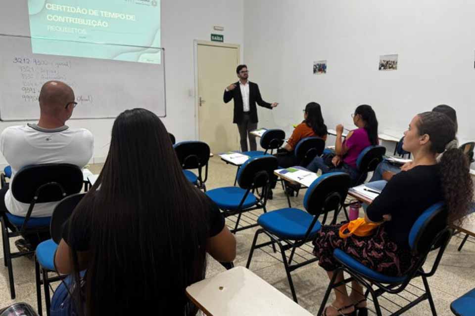 <div style="
                font-size: 18px;
                font-weight: bold;
                color: #0073aa;
                margin-bottom: 5px;
                text-transform: uppercase;
            ">SERVIDORES PÚBLICOS</div>Machadinho d’Oeste recebe projeto “Iperon Perto de Você” com atendimentos e oficina previdenciária