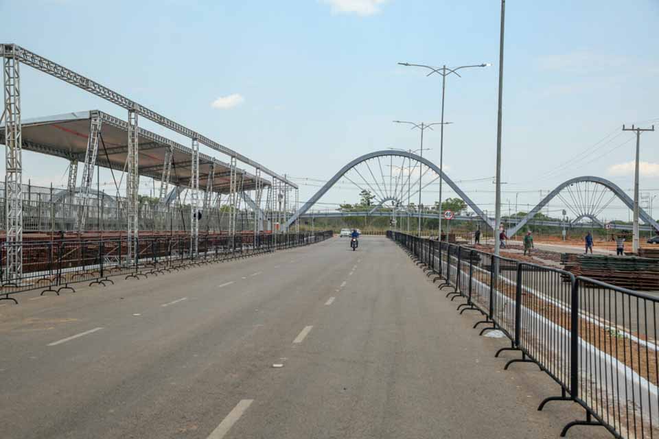 <div style="
                font-size: 18px;
                font-weight: bold;
                color: #0073aa;
                margin-bottom: 5px;
                text-transform: uppercase;
            ">INDEPENDÊNCIA</div>Desfile de 7 de Setembro será realizado na Avenida Santos Dumont em Porto Velho