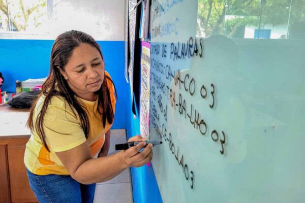 Governo de Rondônia lança edital para intercâmbio em Londres destinado a professores de inglês