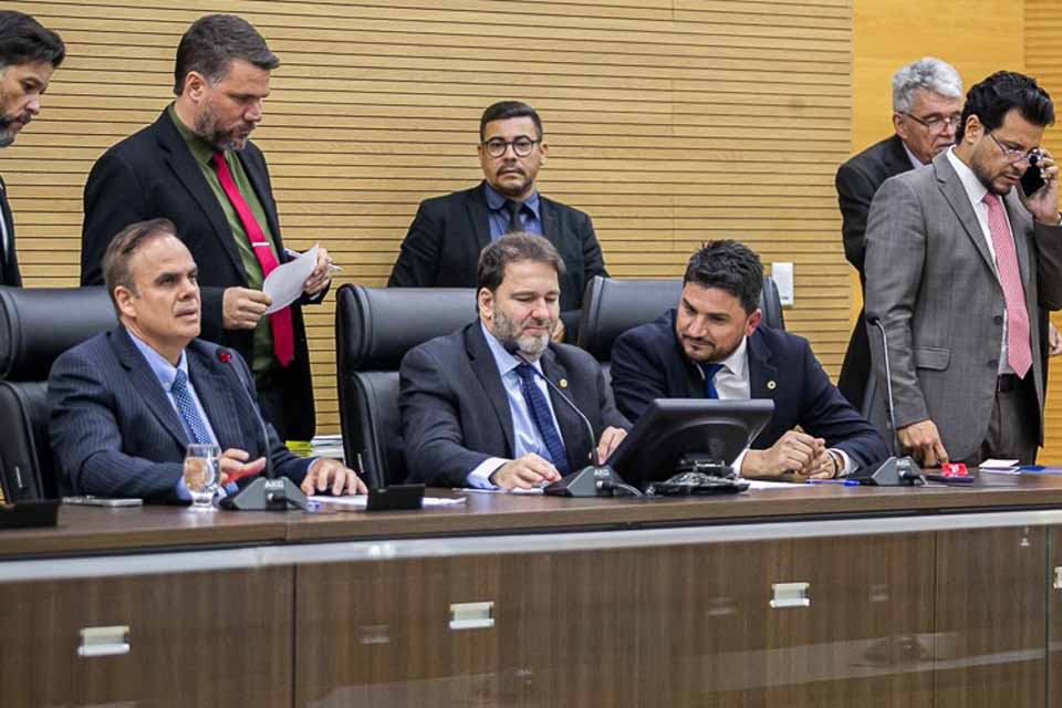 <div style="
                font-size: 18px;
                font-weight: bold;
                color: #0073aa;
                margin-bottom: 5px;
                text-transform: uppercase;
            ">CRéDITO SUPLEMENTAR</div>Assembleia aprova R$ 2,9 milhões para expansão do Programa Crescendo Bem