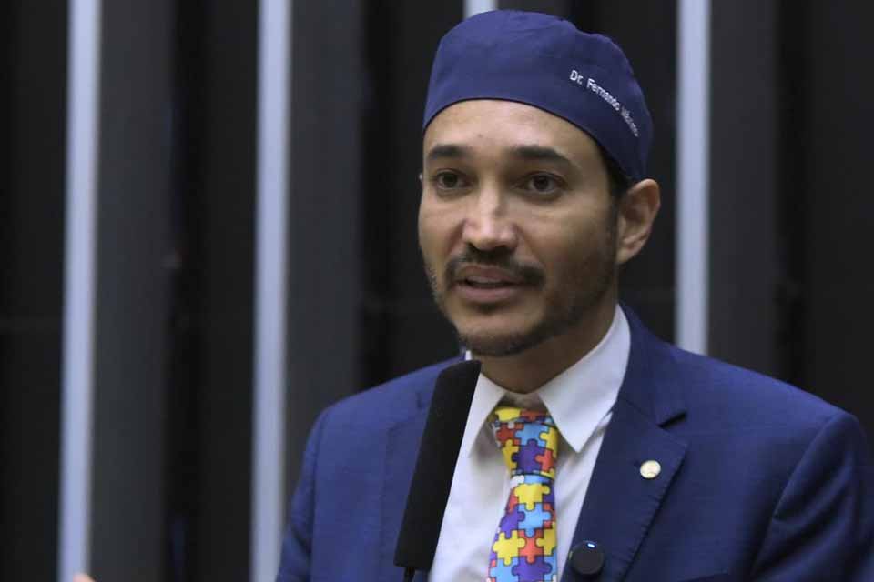 <div style="
                font-size: 18px;
                font-weight: bold;
                color: #0073aa;
                margin-bottom: 5px;
                text-transform: uppercase;
            ">MAIS SAÚDE</div>Fernando Máximo confirma repasse de R$ 5 milhões para construção do Centro do Amor em Ji-Paraná