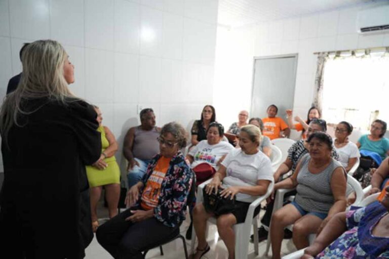 Rodas de conversa fortalecem saúde mental e vínculos sociais de idosos em Porto Velho