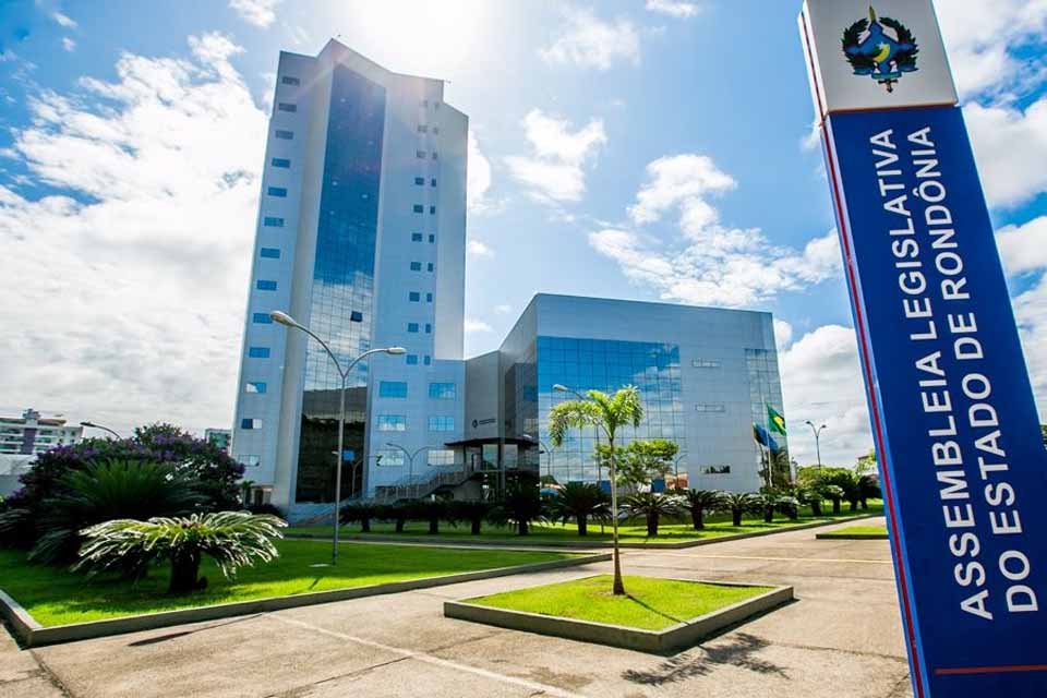 <div style="
                font-size: 18px;
                font-weight: bold;
                color: #0073aa;
                margin-bottom: 5px;
                text-transform: uppercase;
            ">OPORTUNIDADE</div>Concurso da Assembleia Legislativa de Rondônia oferece salários de R$ 6,5 mil a R$ 24 mil