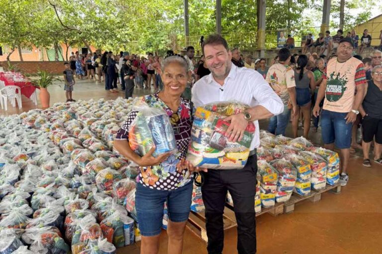 Deputado Alex Redano acompanha distribuição de alimentos e itens de higiene na Zona Leste de Porto Velho