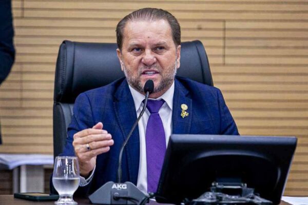 Cirone Deiró lidera reação contra desapropriação de produtores rurais em Rondônia