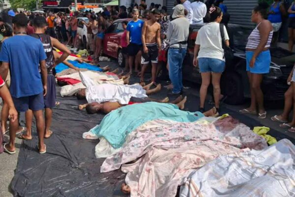 Reconhecimento de corpos da Operação Contenção reúne famílias no IML do Rio