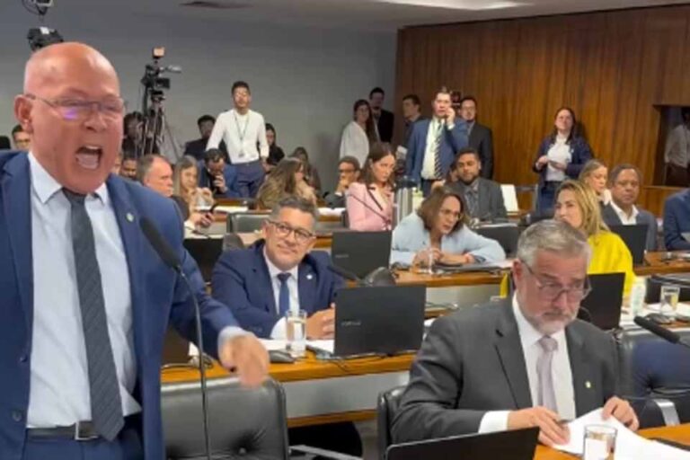 "Sargento Pincel" da Câmara: petista volta a fazer bullying com Coronel Chrisóstomo