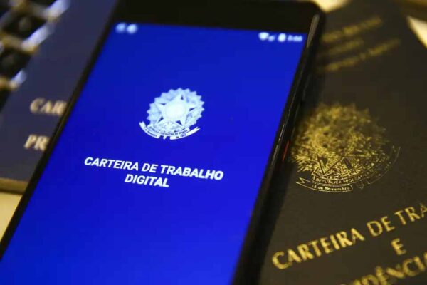 Brasil gera 213 mil empregos formais em setembro, aponta Caged