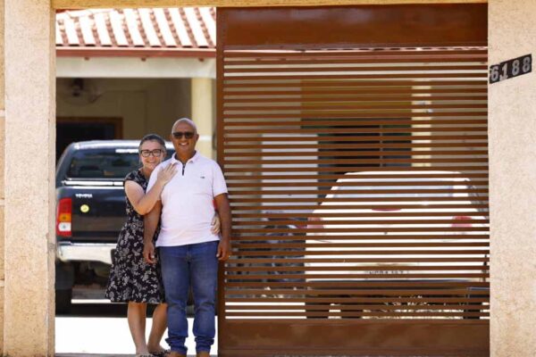 Programa Regulariza Rondônia entrega títulos de propriedade em Porto Velho