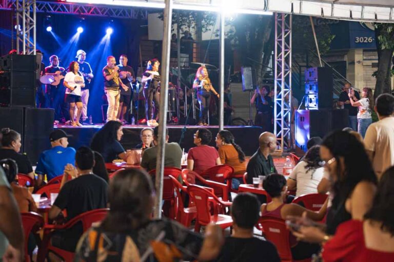 Prefeitura de Porto Velho realiza celebração especial no Mercado Cultural em homenagem ao Dia do Servidor Público