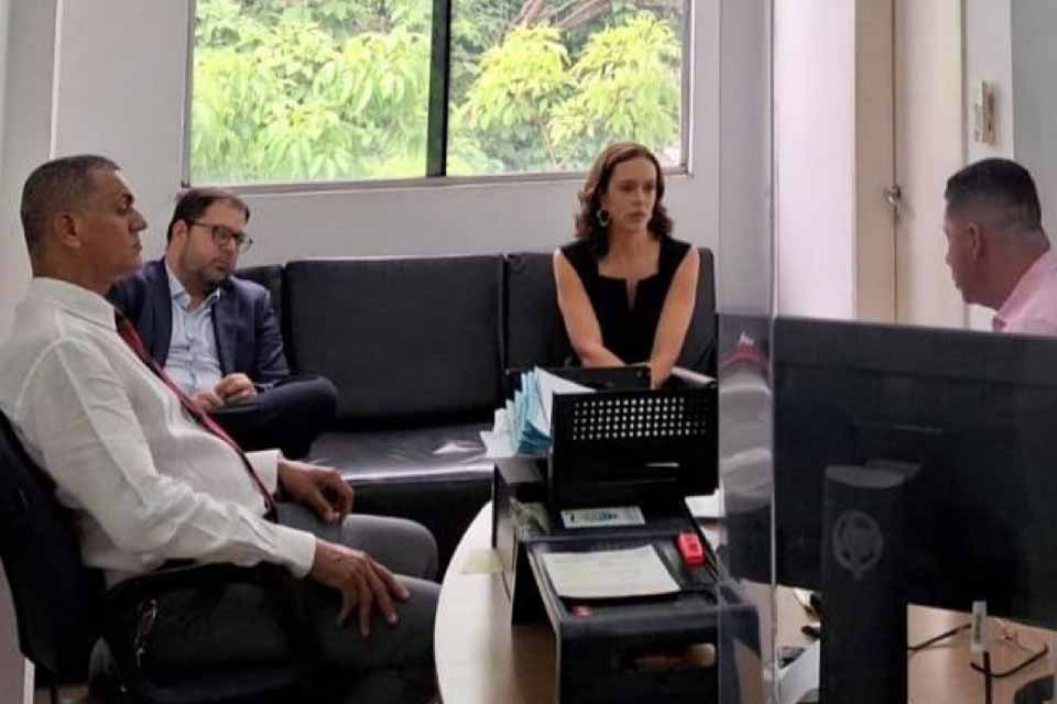 <div style="
                font-size: 18px;
                font-weight: bold;
                color: #0073aa;
                margin-bottom: 5px;
                text-transform: uppercase;
            ">MULHERES VíTIMAS DE VIOLêNCIA</div>MPRO promove reunião na Delegacia da Mulher para instruir ação civil pública