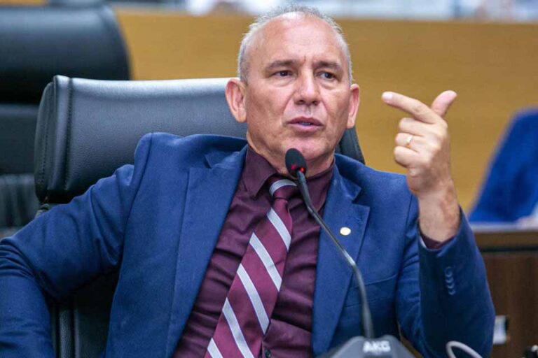 Deputado Ezequiel Neiva investe em infraestrutura e equipamentos agrícolas em Vale do Anari