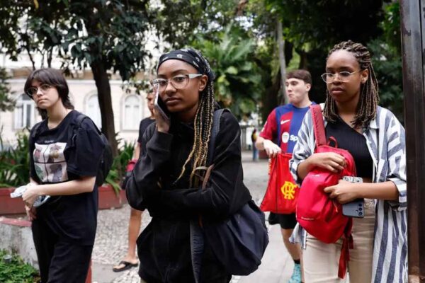 Notas do Enem 2025 poderão garantir acesso à universidade e certificação do ensino médio
