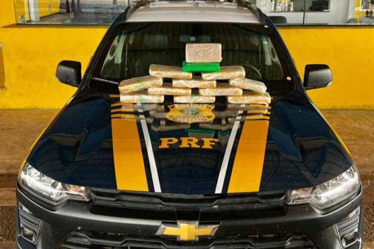 PRF apreende 12,5 kg de drogas em fiscalização na BR-364, em Pimenta Bueno