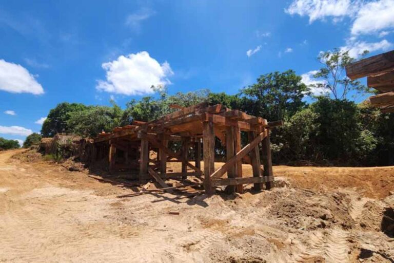 DER-RO realiza revitalização completa da ponte sobre o Rio Jaru na RO-010