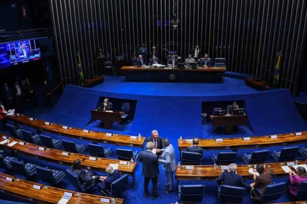 Congresso aprova validade permanente para mudanças no Imposto de Renda