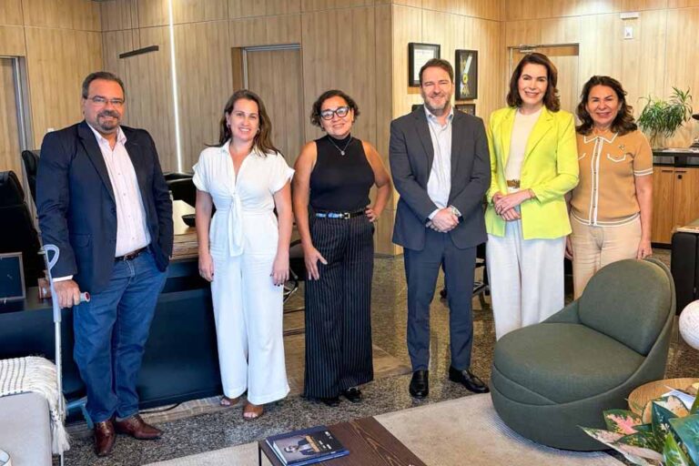 Alex Redano se reúne com ex-deputada Mileni Mota e integrantes da Comissão de Direito Agrário da OAB-RO