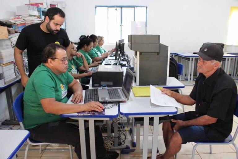 Prefeitura de Porto Velho realiza ação do projeto Cidadania em Movimento na Vila Princesa