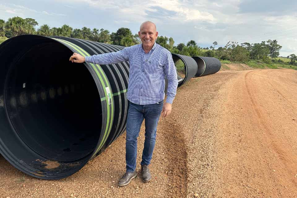 <div style="
                font-size: 18px;
                font-weight: bold;
                color: #0073aa;
                margin-bottom: 5px;
                text-transform: uppercase;
            ">OBRAS PúBLICAS</div>Deputado Ezequiel Neiva destina R$ 2 milhões para modernizar pontes vicinais em Nova Mamoré