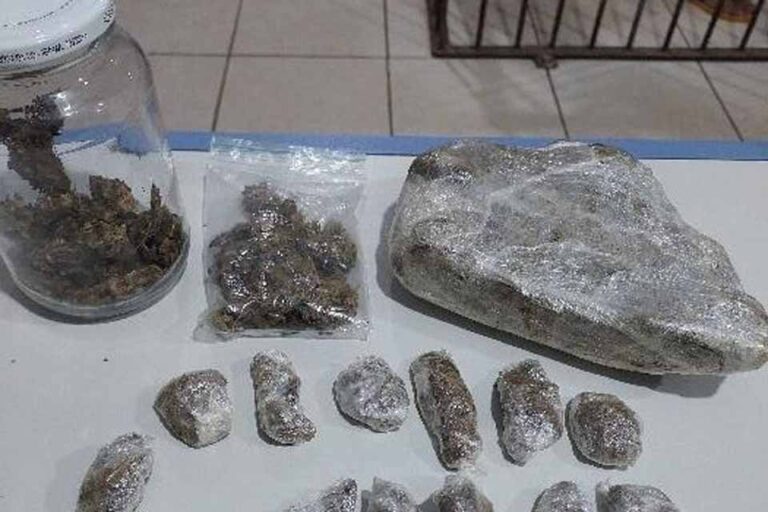 Polícia prende casal em operação contra tráfico no bairro Costa e Silva