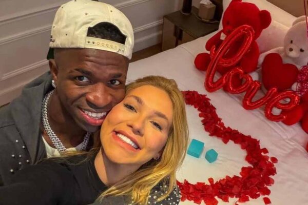 Vinicius Júnior e Virginia Fonseca assumem namoro nas redes sociais