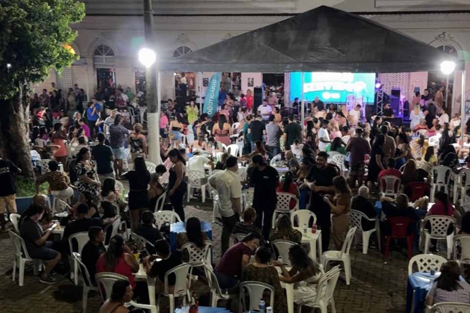 <div style="
                font-size: 18px;
                font-weight: bold;
                color: #0073aa;
                margin-bottom: 5px;
                text-transform: uppercase;
            ">MERCADO CULTURAL</div>Prefeitura de Porto Velho promove confraternização em homenagem ao servidor público