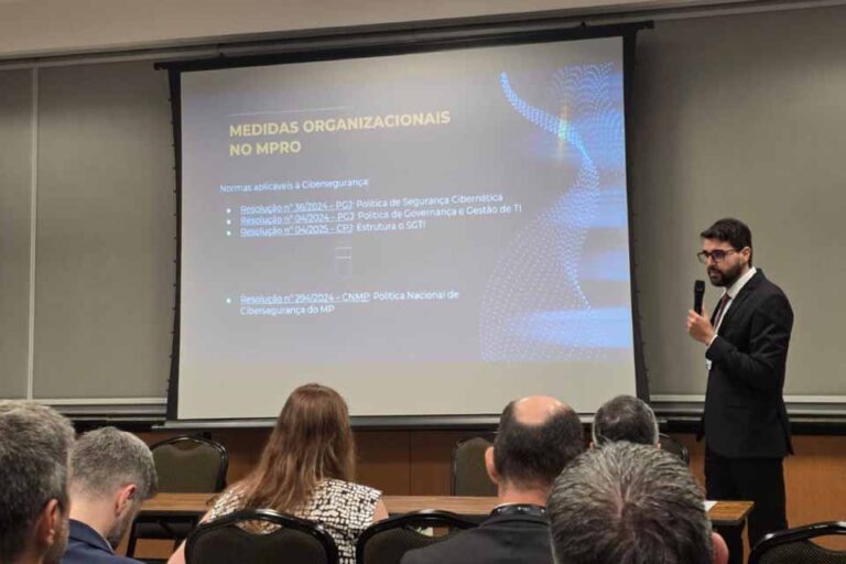 Promotor do MPRO apresenta experiência de Rondônia em simulação de phishing durante encontro do CNMP