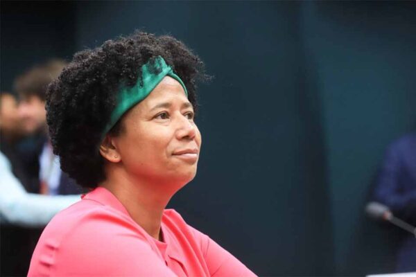 Projetos de Sílvia Cristina sobre prematuridade avançam em comissões da Câmara