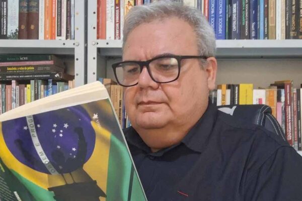 Herbert Lins é destaque em revista de circulação nos Três Poderes em Brasília