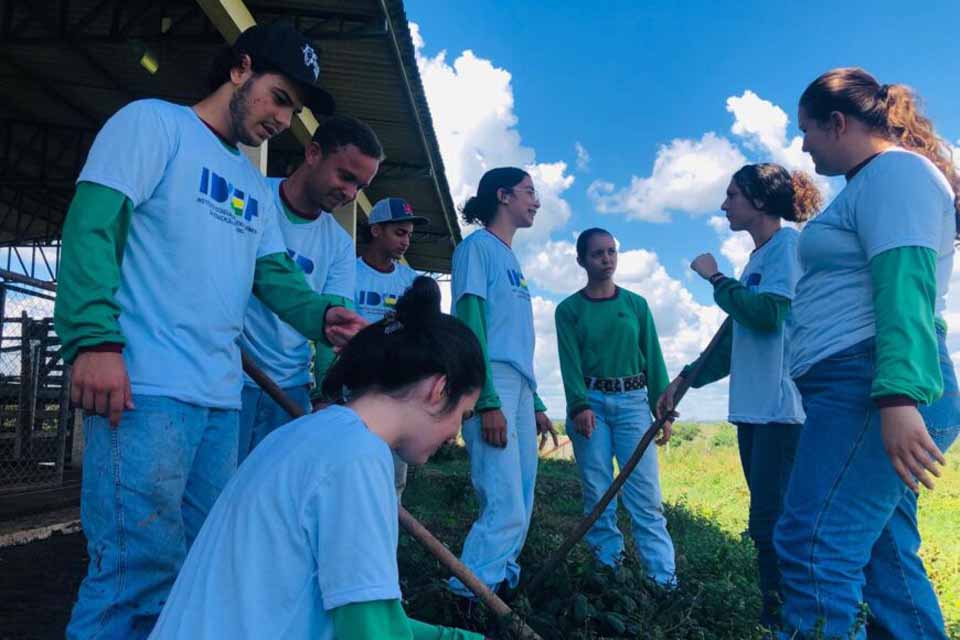 <div style="
                font-size: 18px;
                font-weight: bold;
                color: #0073aa;
                margin-bottom: 5px;
                text-transform: uppercase;
            ">EDUCAÇÃO PROFISSIONAL</div>Semana do Técnico Agrícola reúne estudantes e profissionais em Pimenta Bueno