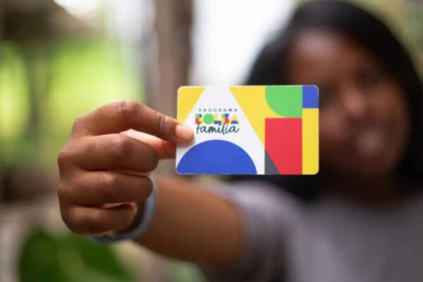 Caixa realiza pagamento do Bolsa Família para NIS final 7