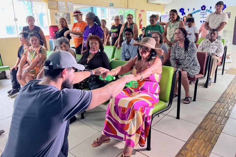 CCI promove atividade sobre alimentação e exercícios para pessoas idosas