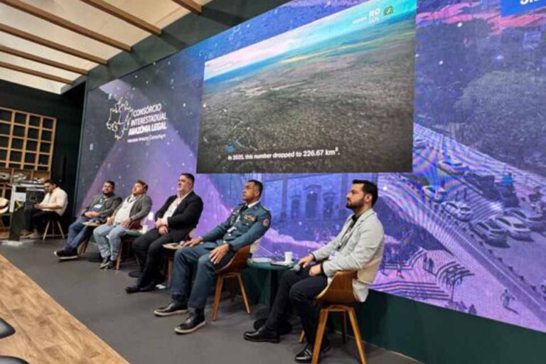 Rondônia apresenta resultados no combate ao fogo durante painel na COP30