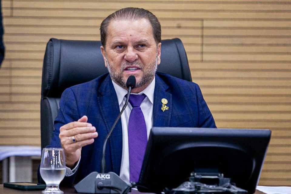 Trabalho de Cirone Deiró impulsiona avanços em Cacoal, afirma vereador Zivan Almeida