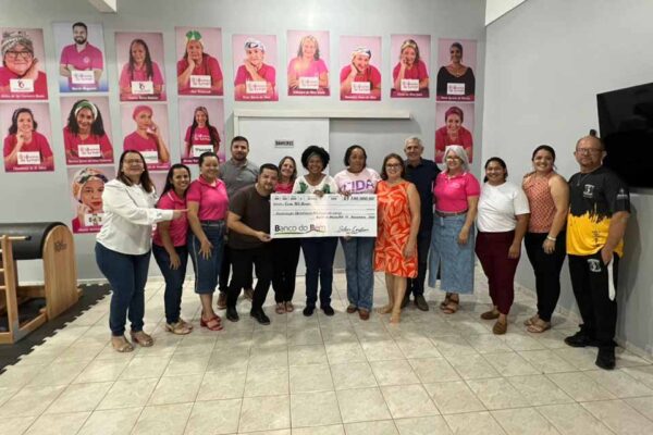 Sílvia Cristina destina R$ 100 mil à Associação Mulheres de Lenço em Rolim de Moura