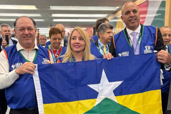Deputado Pedro Fernandes participa da 1ª Marcha Nacional dos Deputados Estaduais em Brasília