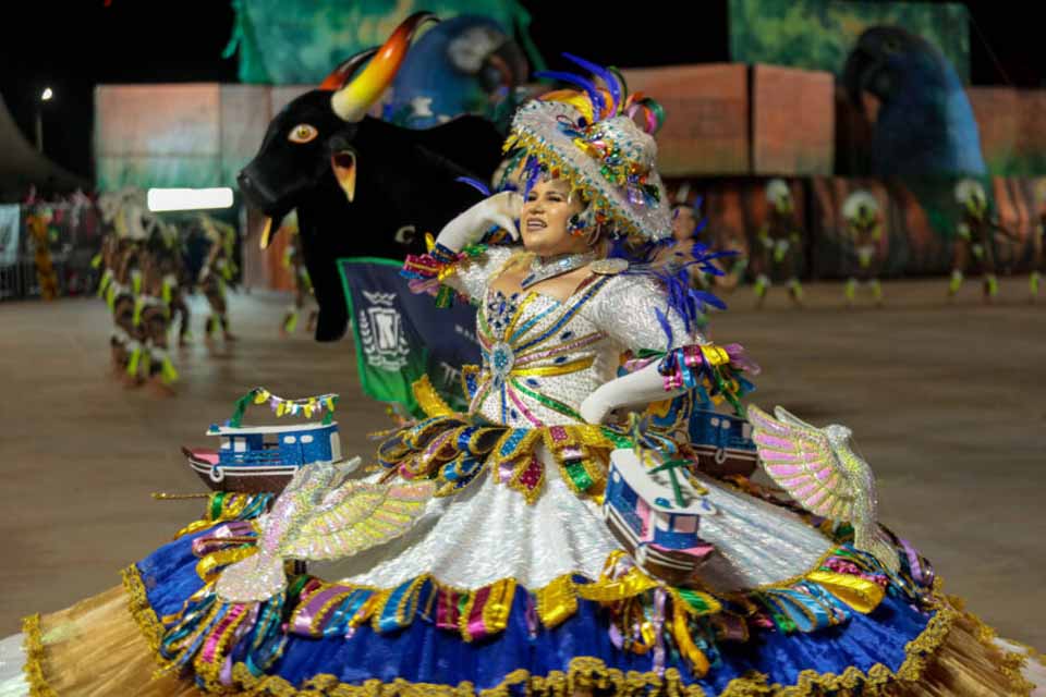 <div style="
                font-size: 18px;
                font-weight: bold;
                color: #0073aa;
                margin-bottom: 5px;
                text-transform: uppercase;
            ">CULTURA E TRADIÇÃO</div>Duelo na Fronteira 2025 tem regras definidas e 21 itens avaliados nas apresentações dos bois-bumbás